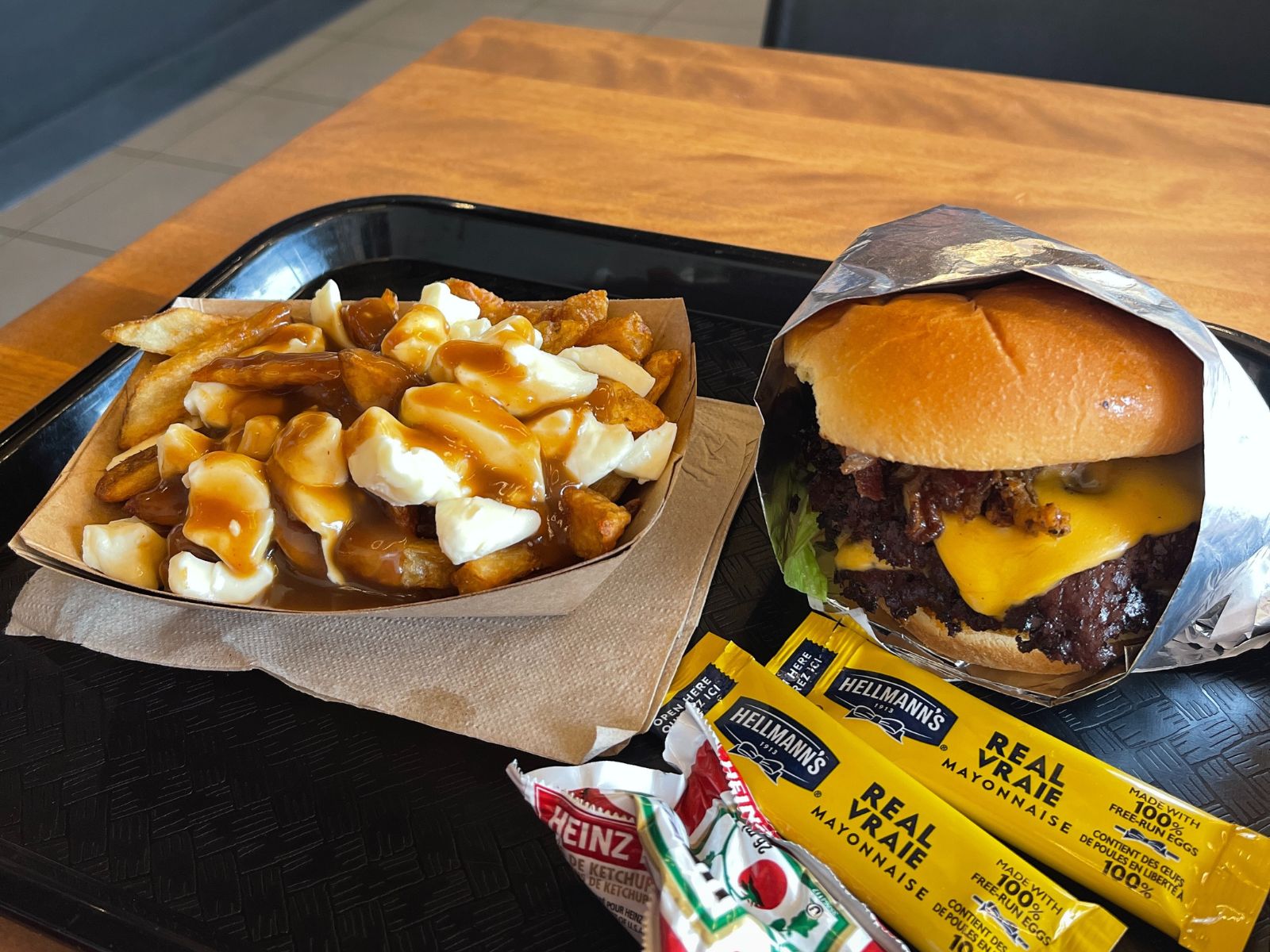 Holy Burgers - smashburgers in Quebec City